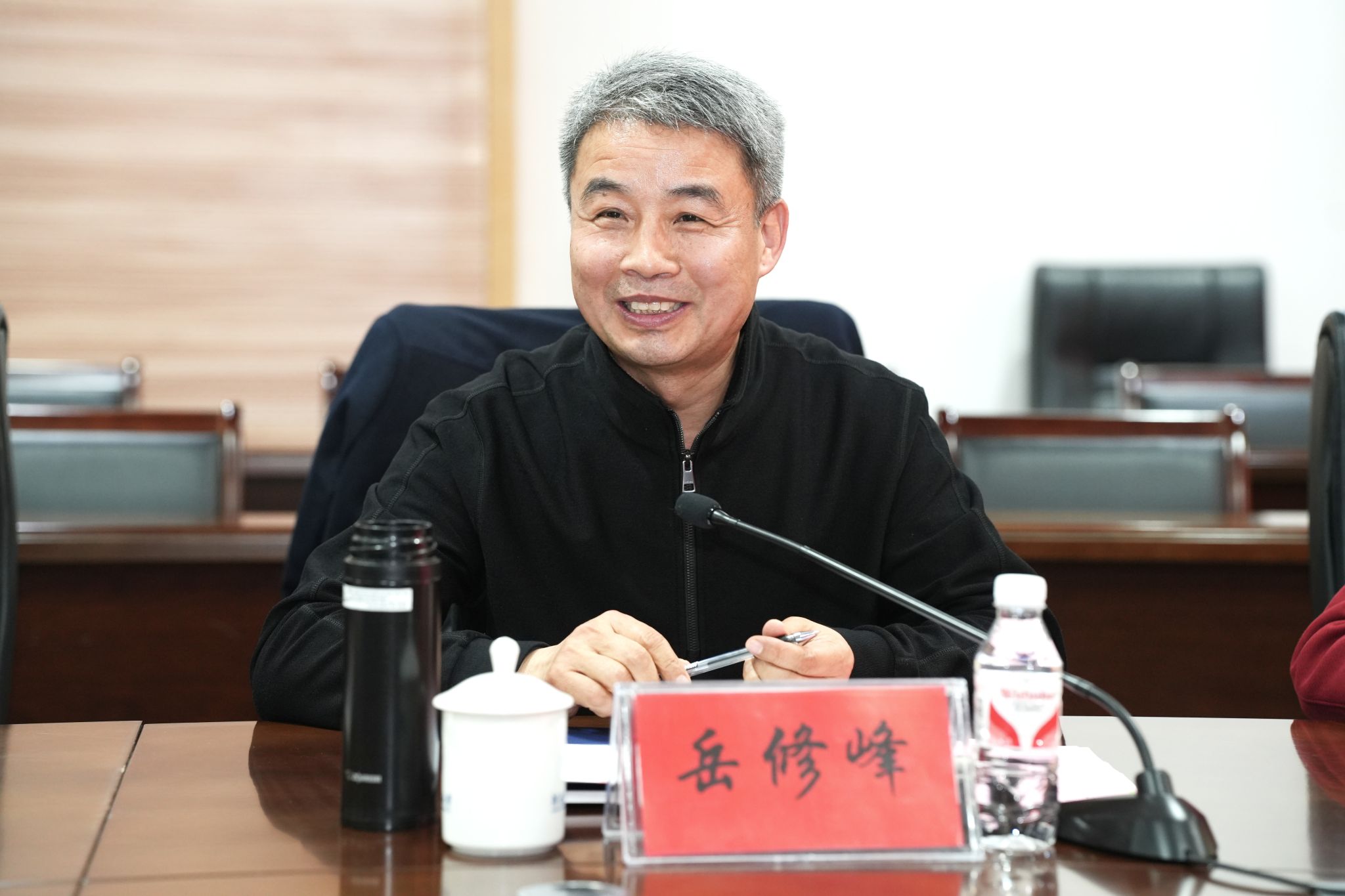 省人大制度理论研究会、省促进会领导一行莅临学校指导交流