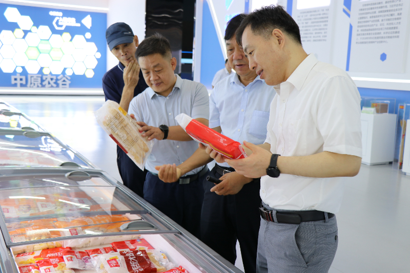 校长李成伟带队赴平原新区对接中原农谷建设