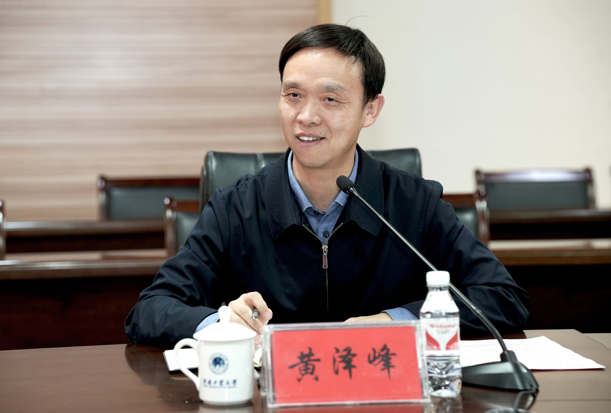 省人大制度理论研究会、省促进会领导一行莅临学校指导交流