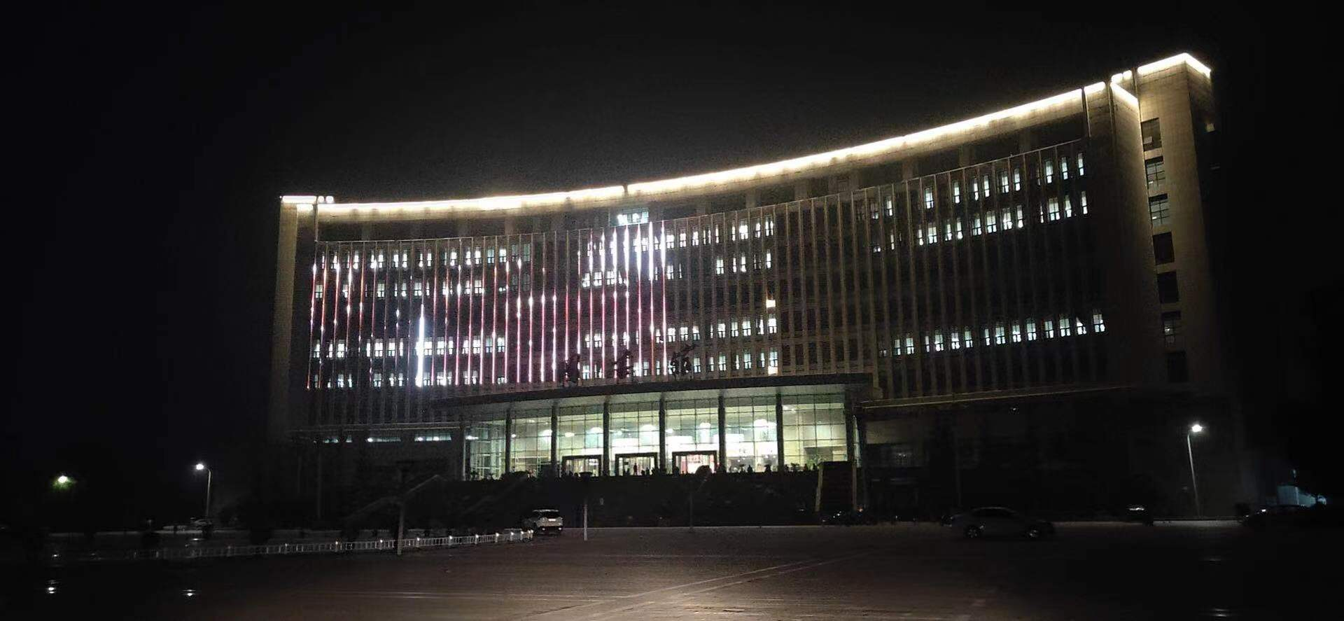 河南工业大学图书馆灯亮了重建家园图书馆馆员在行动